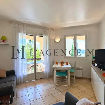 Salduccio - En Avec Piscine, Tennis Et Vue Baie Calvi 루미오