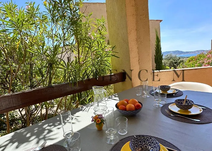 Salduccio Piscine Tennis Mini Golf דירה